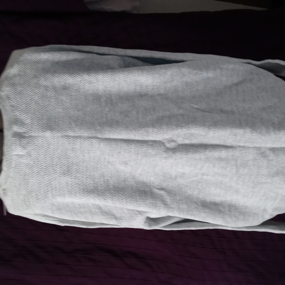 Mens XXL Henley top. - Picture 2 of 9